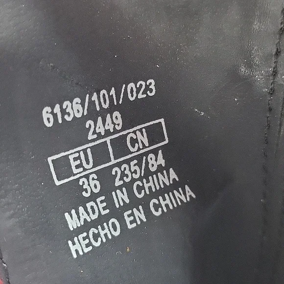 857- ZARA Burgundy Velvet Ankle Boots | Chunky Heel | Size 5.5 NWT - Picture 8 of 9